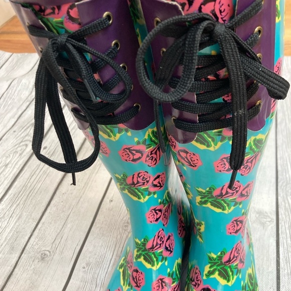 Betsey Johnson Rain Boots - Picture 6 of 12